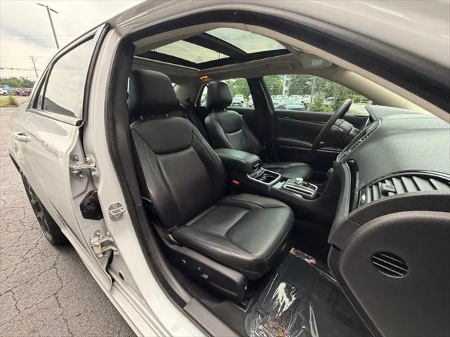 2023 Chrysler 300 Touring L