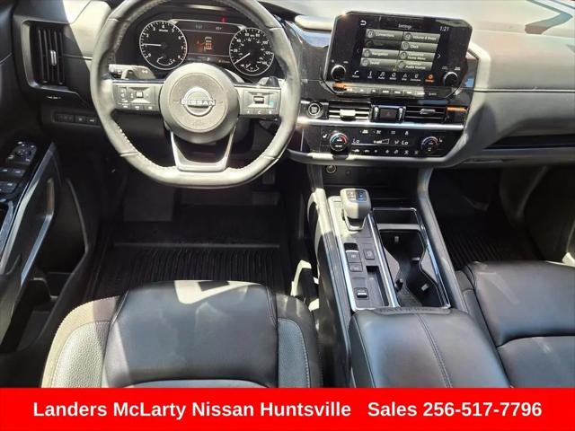 2024 Nissan Pathfinder SL FWD