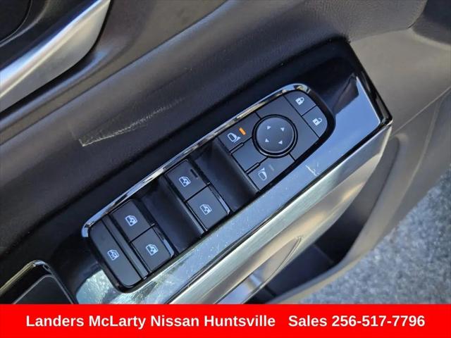 2024 Nissan Pathfinder SL FWD