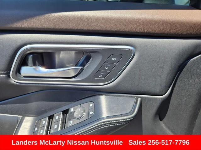 2023 Nissan Rogue Platinum FWD