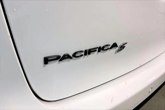 2023 Chrysler Pacifica Touring L AWD