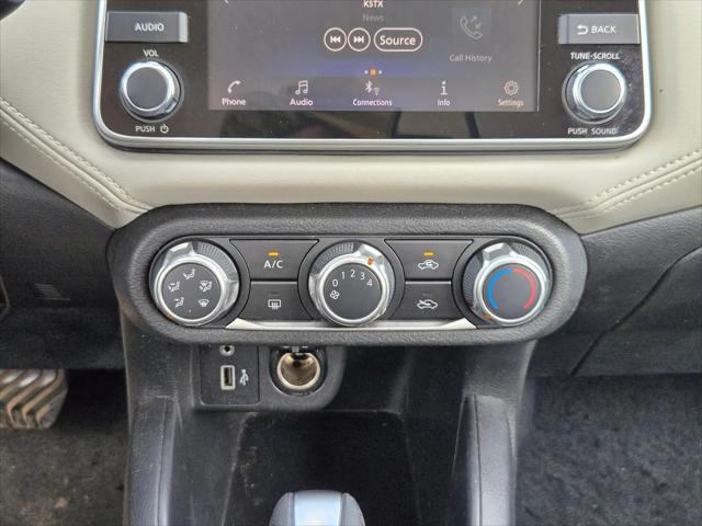 2020 Nissan Versa SV Xtronic CVT