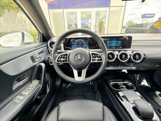 2020 Mercedes-Benz A 220 A 220