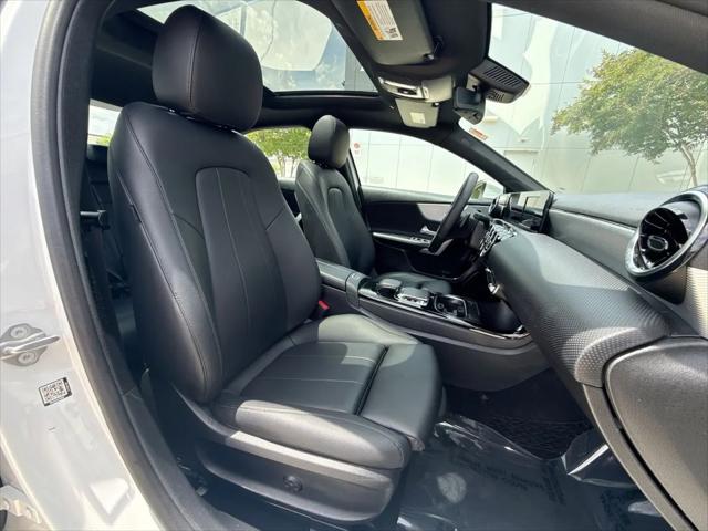 2020 Mercedes-Benz A 220 A 220