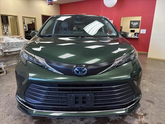 2024 Toyota Sienna XLE