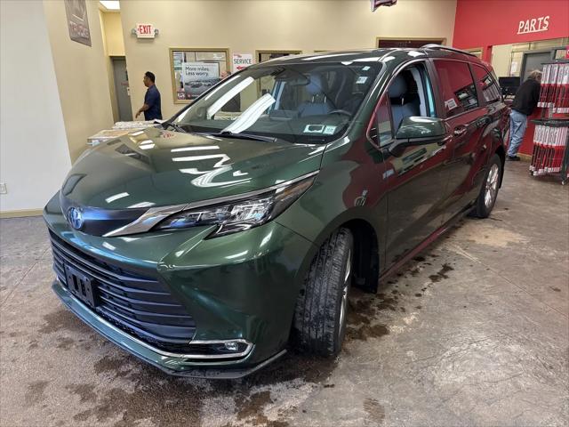 2024 Toyota Sienna XLE