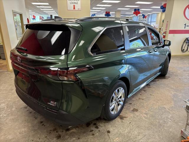 2024 Toyota Sienna XLE