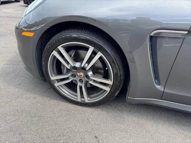 2014 Porsche Panamera 4