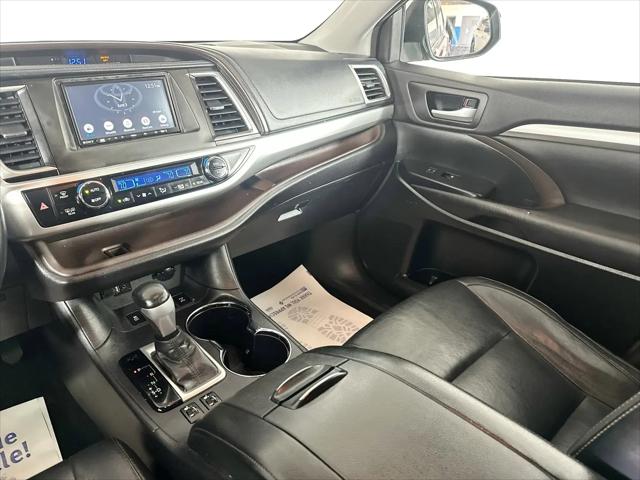 2016 Toyota Highlander XLE V6