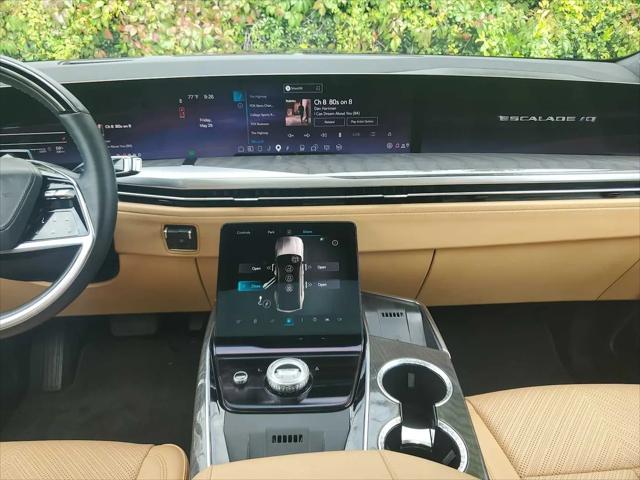 2025 Cadillac Escalade Luxury 2 AWD