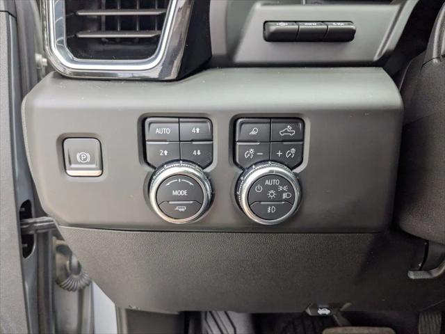 2024 GMC Sierra 2500HD 4WD Crew Cab Standard Bed Denali