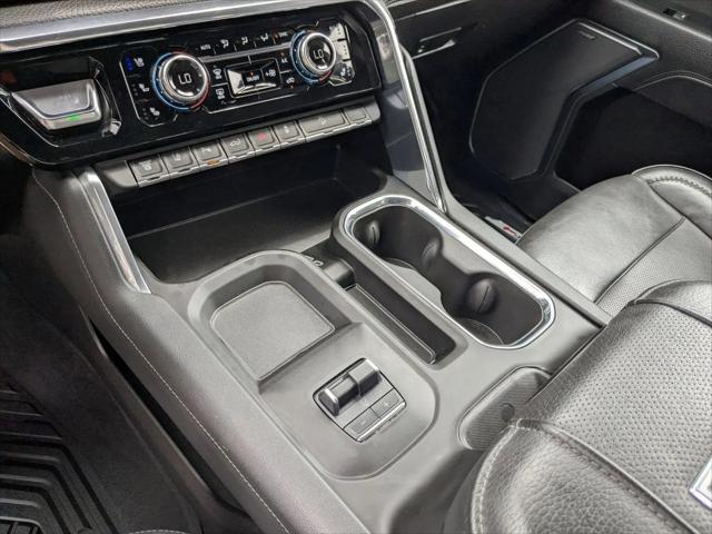 2024 GMC Sierra 2500HD 4WD Crew Cab Standard Bed Denali