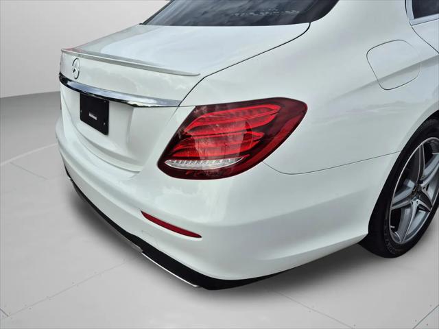2019 Mercedes-Benz E-CLASS E 300 E 300