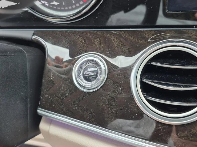 2019 Mercedes-Benz E-CLASS E 300 E 300