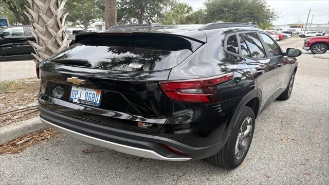 2024 Chevrolet Trax FWD LT