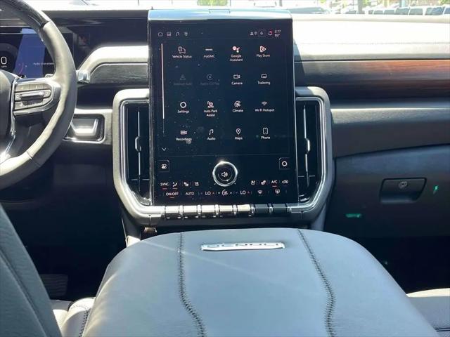 2026 GMC Yukon 4WD Denali