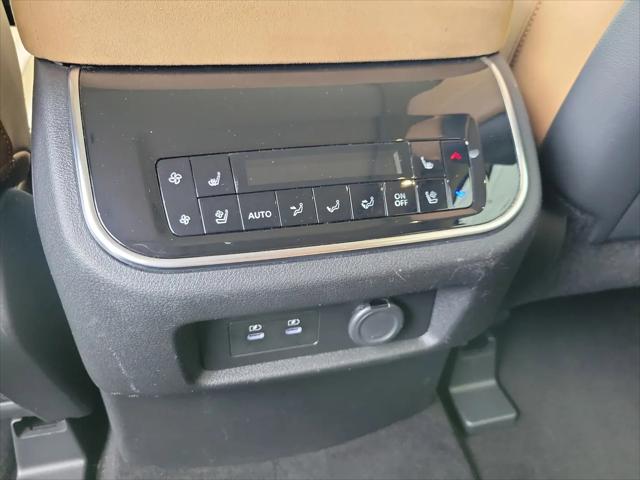2025 INFINITI QX80 LUXE AWD