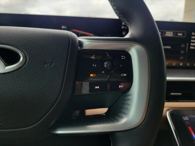2025 INFINITI QX80 LUXE AWD