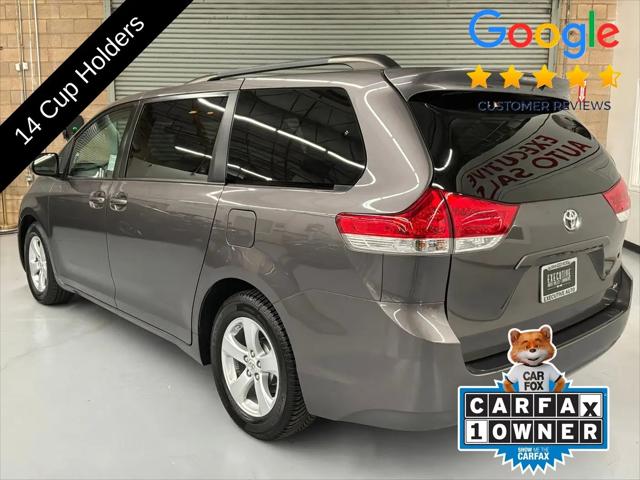 2014 Toyota Sienna LE V6 8 Passenger