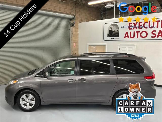 2014 Toyota Sienna LE V6 8 Passenger