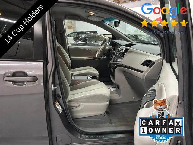 2014 Toyota Sienna LE V6 8 Passenger
