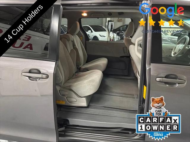 2014 Toyota Sienna LE V6 8 Passenger