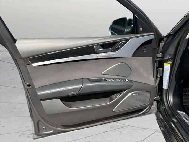 2015 Audi S8 4.0T