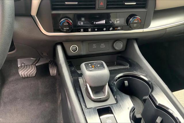 2023 Nissan Rogue SV FWD