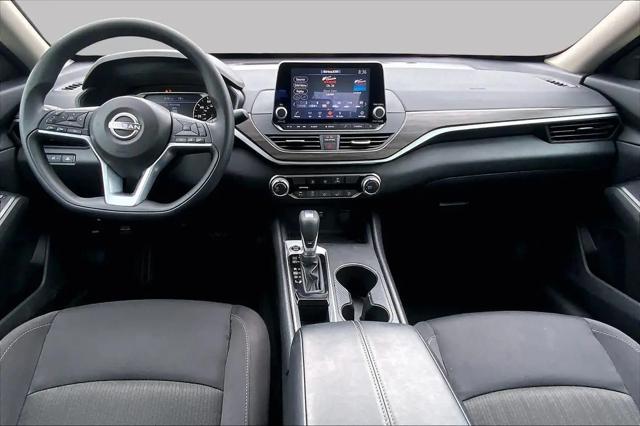 2025 Nissan Altima SV FWD