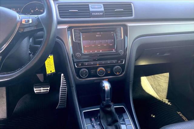 2018 Volkswagen Passat 2.0T R-Line