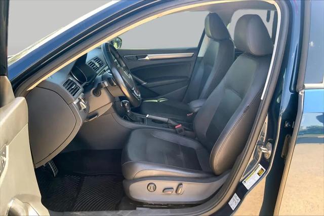 2018 Volkswagen Passat 2.0T R-Line