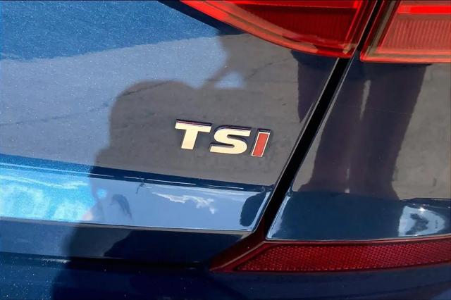 2018 Volkswagen Passat 2.0T R-Line