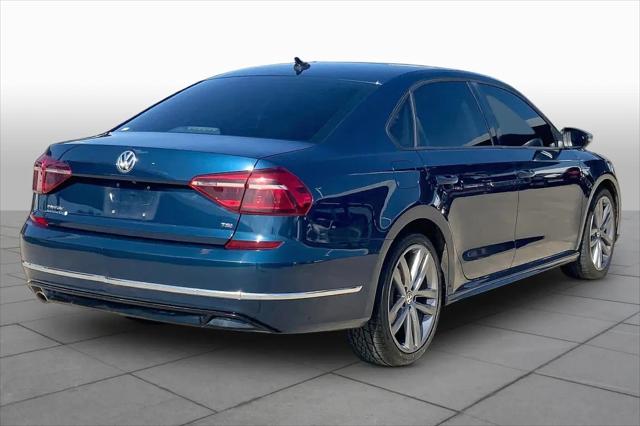 2018 Volkswagen Passat 2.0T R-Line