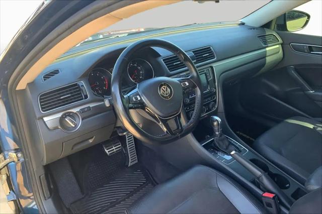 2018 Volkswagen Passat 2.0T R-Line