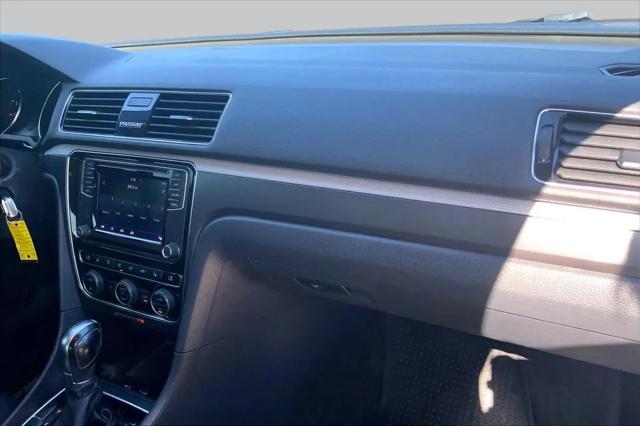 2018 Volkswagen Passat 2.0T R-Line