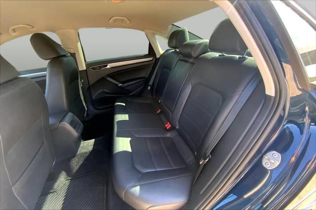 2018 Volkswagen Passat 2.0T R-Line