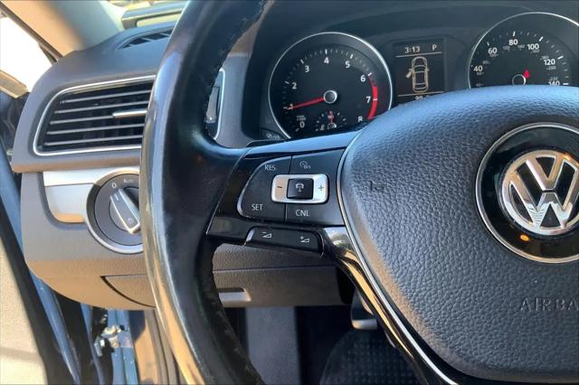 2018 Volkswagen Passat 2.0T R-Line