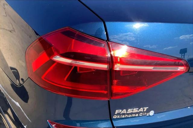 2018 Volkswagen Passat 2.0T R-Line