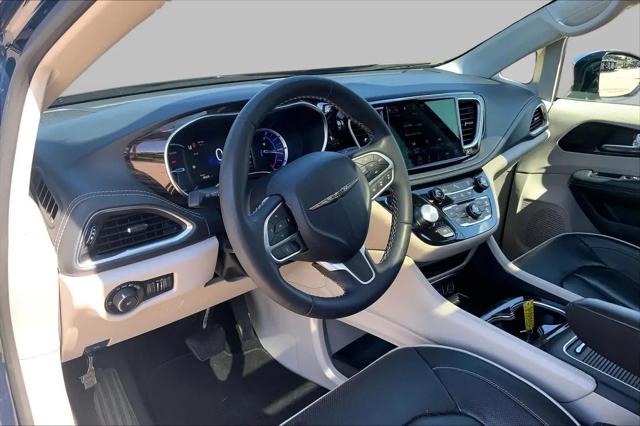 2023 Chrysler Pacifica Hybrid Limited