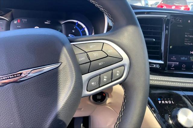 2023 Chrysler Pacifica Hybrid Limited