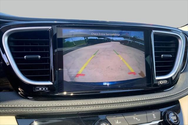 2023 Chrysler Pacifica Hybrid Limited