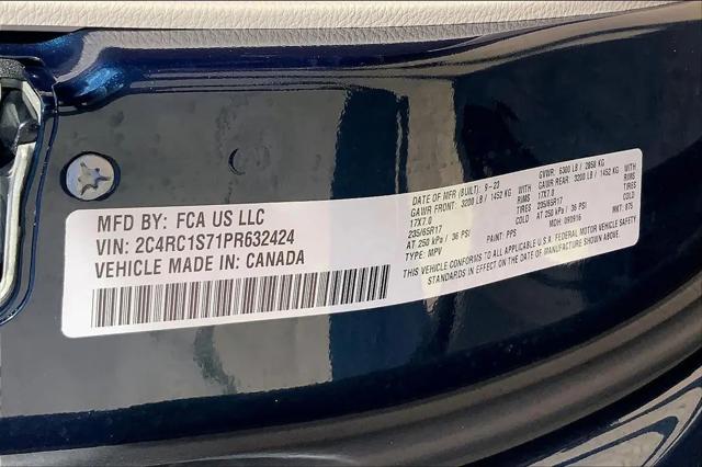 2023 Chrysler Pacifica Hybrid Limited