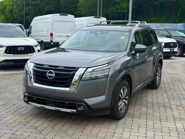 2023 Nissan Pathfinder SL 4WD