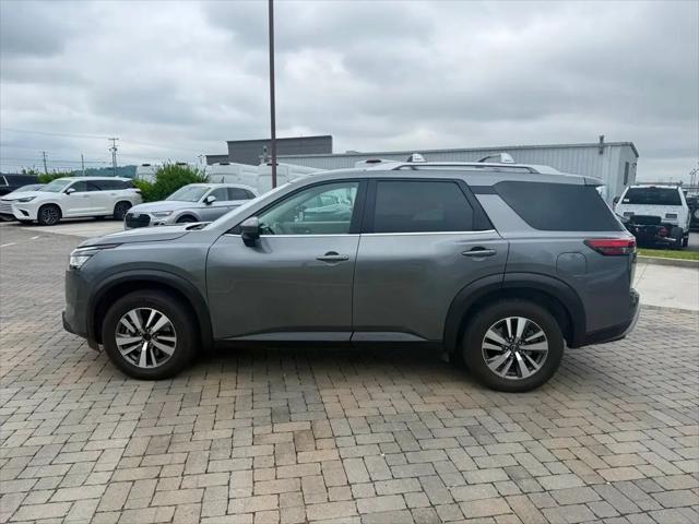 2023 Nissan Pathfinder SL 4WD