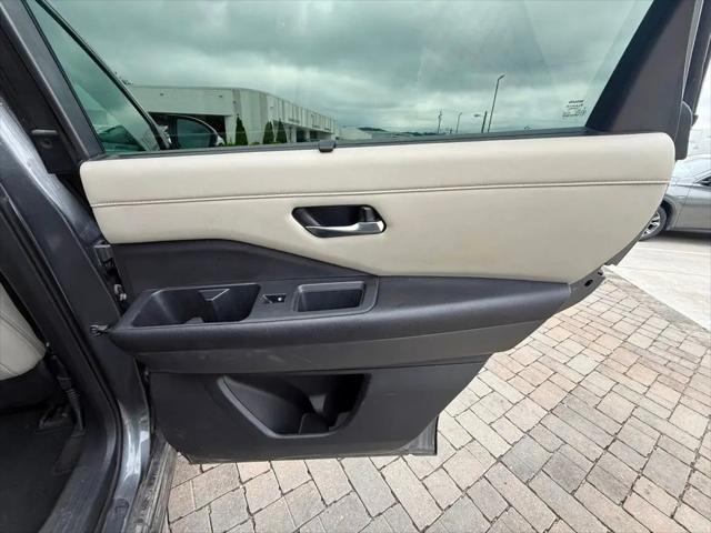 2023 Nissan Pathfinder SL 4WD