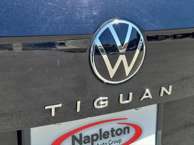 2022 Volkswagen Tiguan 2.0T SE R-Line Black