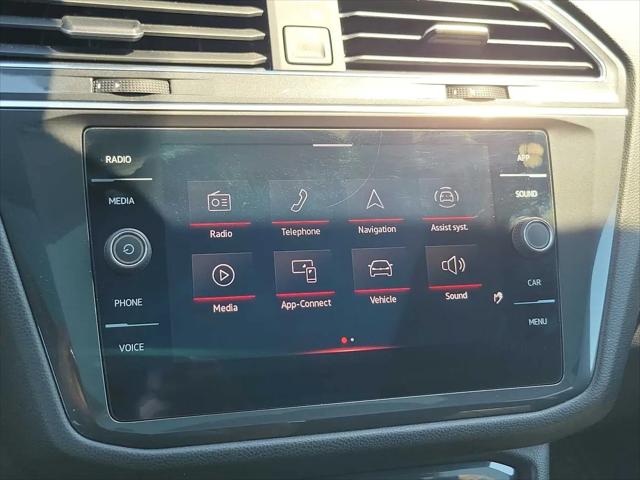 2022 Volkswagen Tiguan 2.0T SE R-Line Black