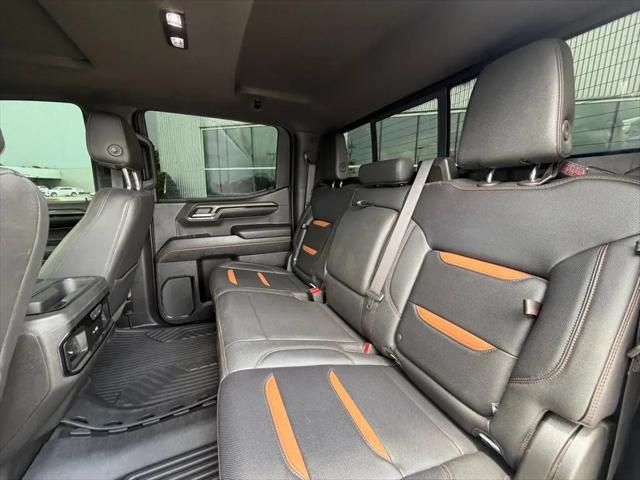 2023 GMC Sierra 1500 4WD Crew Cab Short Box AT4