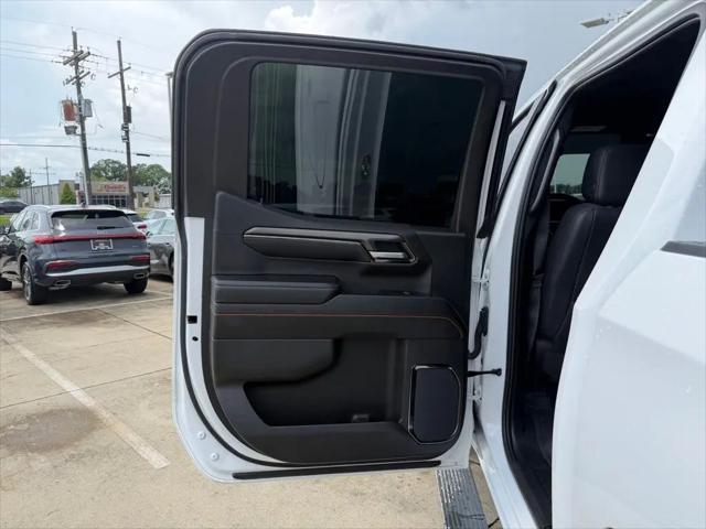 2023 GMC Sierra 1500 4WD Crew Cab Short Box AT4
