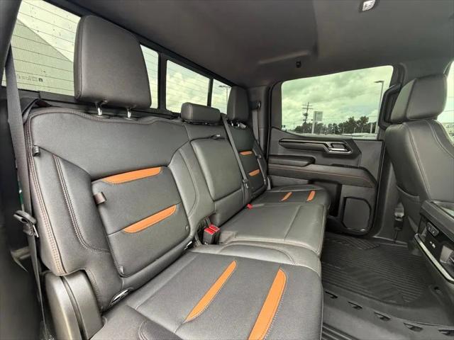 2023 GMC Sierra 1500 4WD Crew Cab Short Box AT4